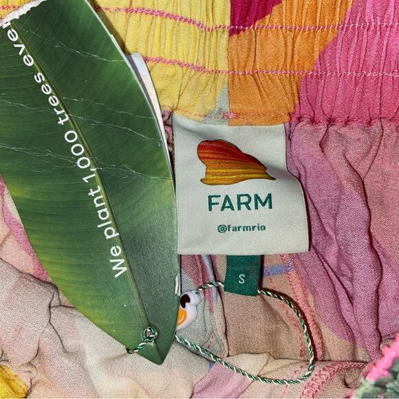 NWT FARM Rio $179 Tropical Sunset Uni Short Size Small NEW sz Small - Picture 13 of 15